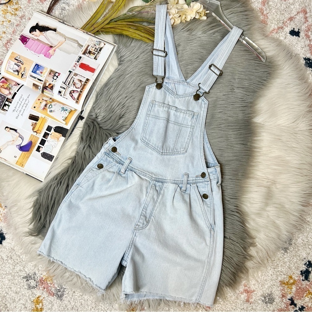 American Eagle Light Wash Mom Denim Shortalls Cutoff Overalls Sz 2 - Picture 11 of 11